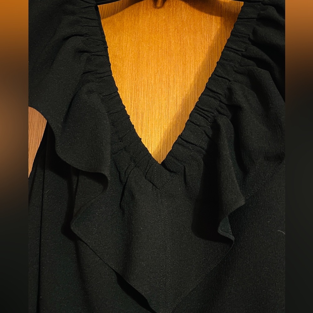Ganni Heavy Ruffle Crepe Top - Picture 2 of 5